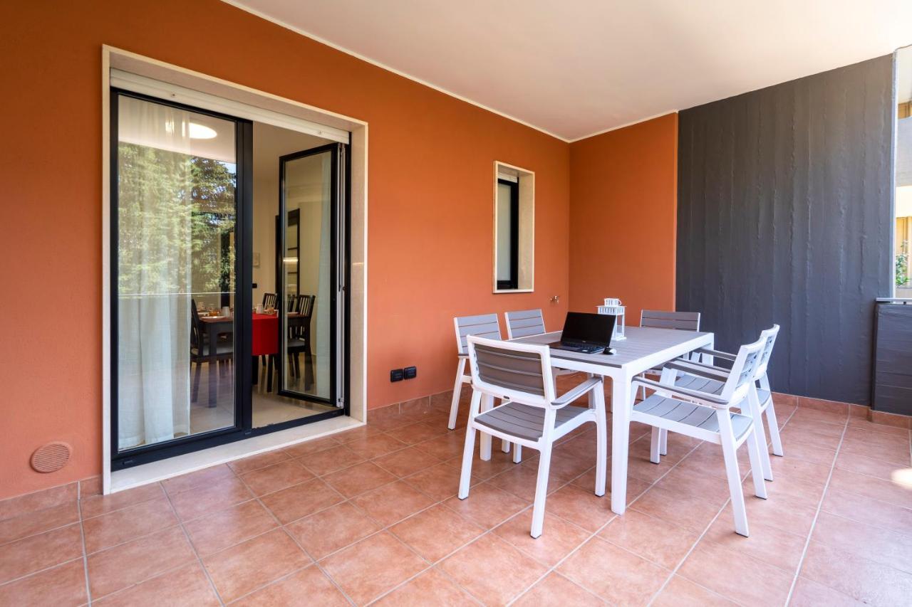 Boscoincitta Apt With Garage And Whirlpool Tub Bari Exterior foto